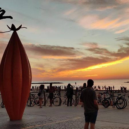 תל אביב Central Stay Tlv Beachfront מראה חיצוני תמונה